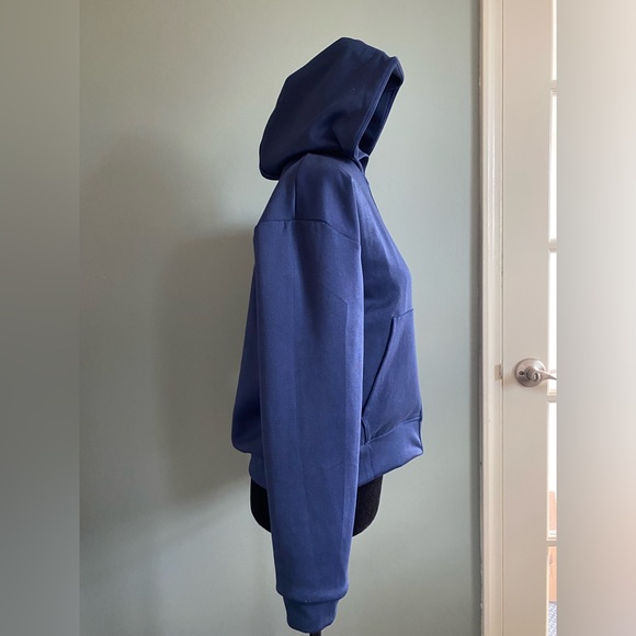 New Balance Women's Determination Reversible Jacket - Picture 13 of 16